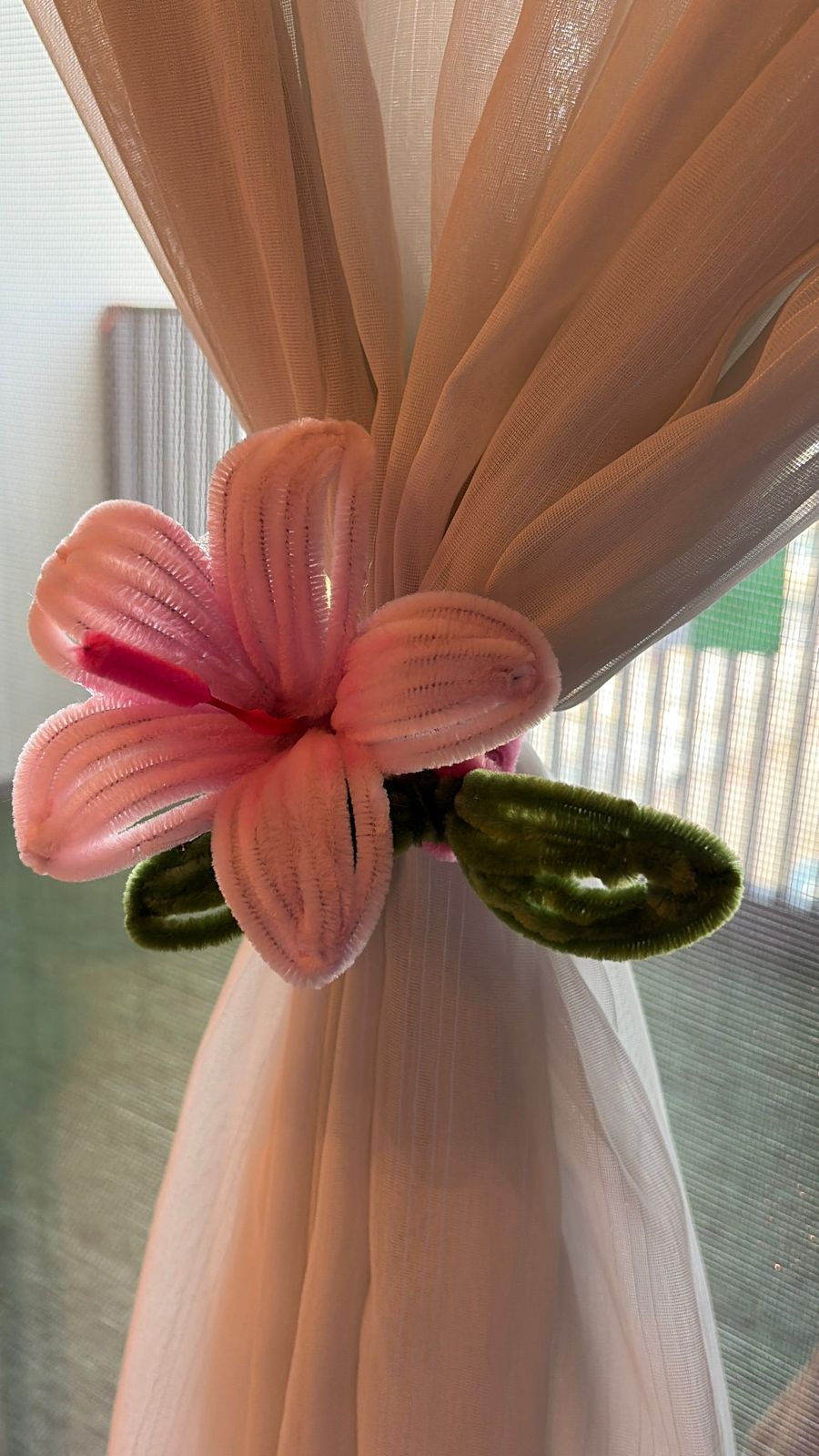Curtain Holder Flowers